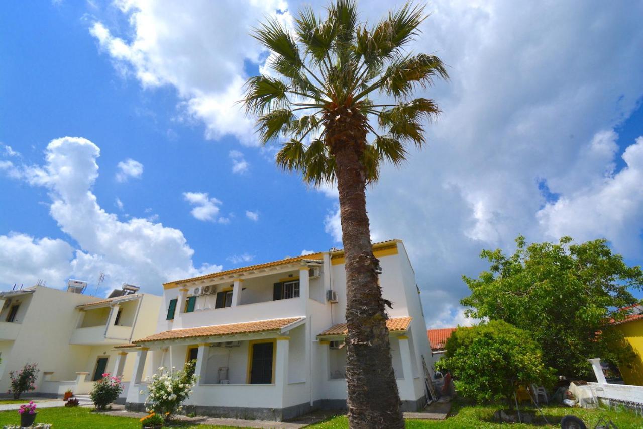 Dolphin Apt & Studios -Next To The Beach Roda  Exterior photo