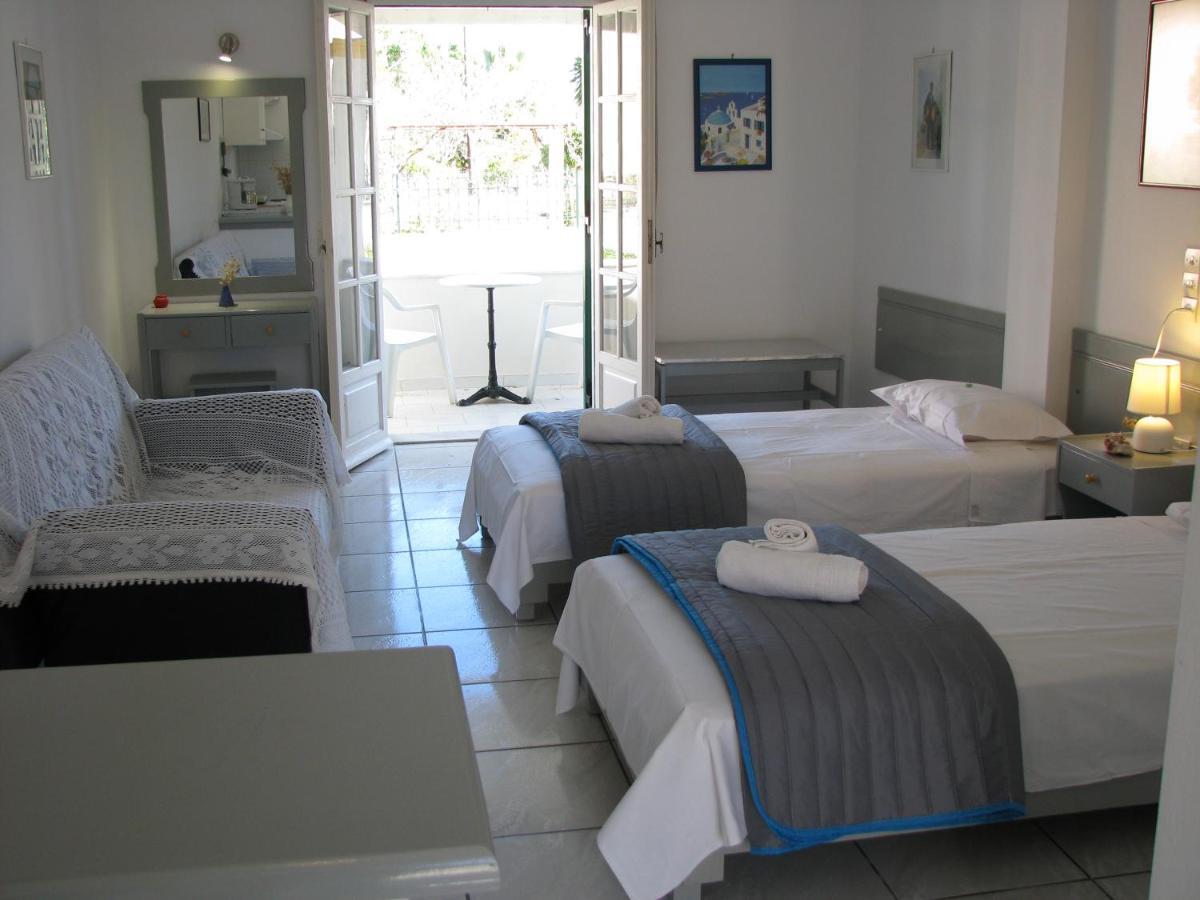 Dolphin Apt & Studios -Next To The Beach Roda  Exterior photo